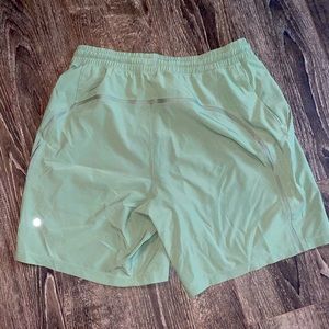Lululemon 7’ Pace Breaker Shorts